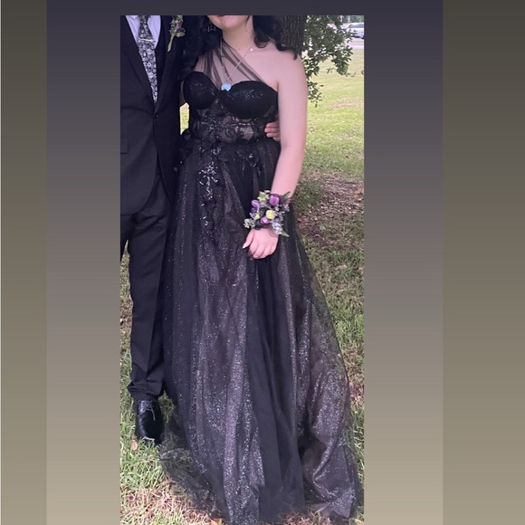 gb Dresses & Skirts - GB Girls Black Asymmetrical Dress